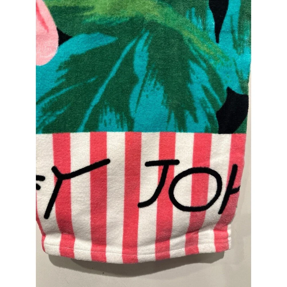 BETSEY JOHNSON BEACH TOWEL- Floral